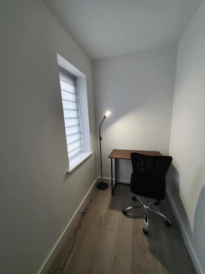 Lovely Home Close To City Center & Rail Station 切斯特菲尔德 外观 照片